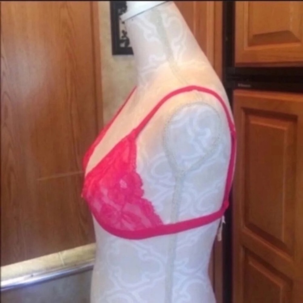 Victoria’s Secret Body Lace Unlined Bralette M NWT - Picture 5 of 10
